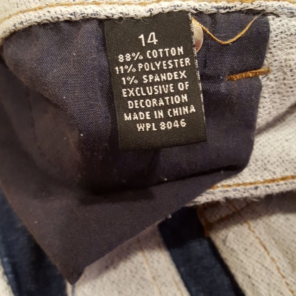 Faded light jeans. Size 14 - Picture 5 of 7